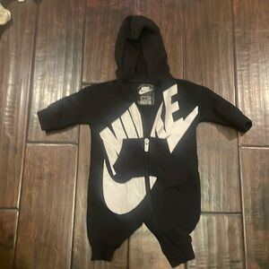 Nike onesie zipper